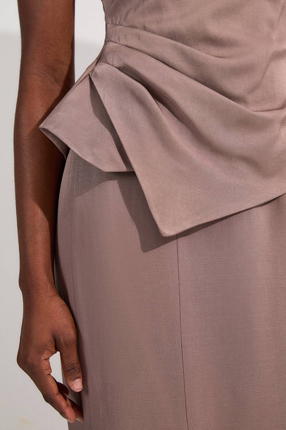 KarenMillen Petite Premium Robe Maxi Crayon Asymétrique en Viscose et Lin Sur Mesure