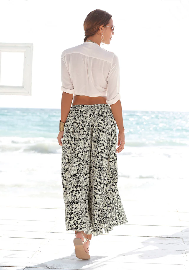 LASCANA Hosenrock , mit Alloverdruck, Culotte, extraweites Bein