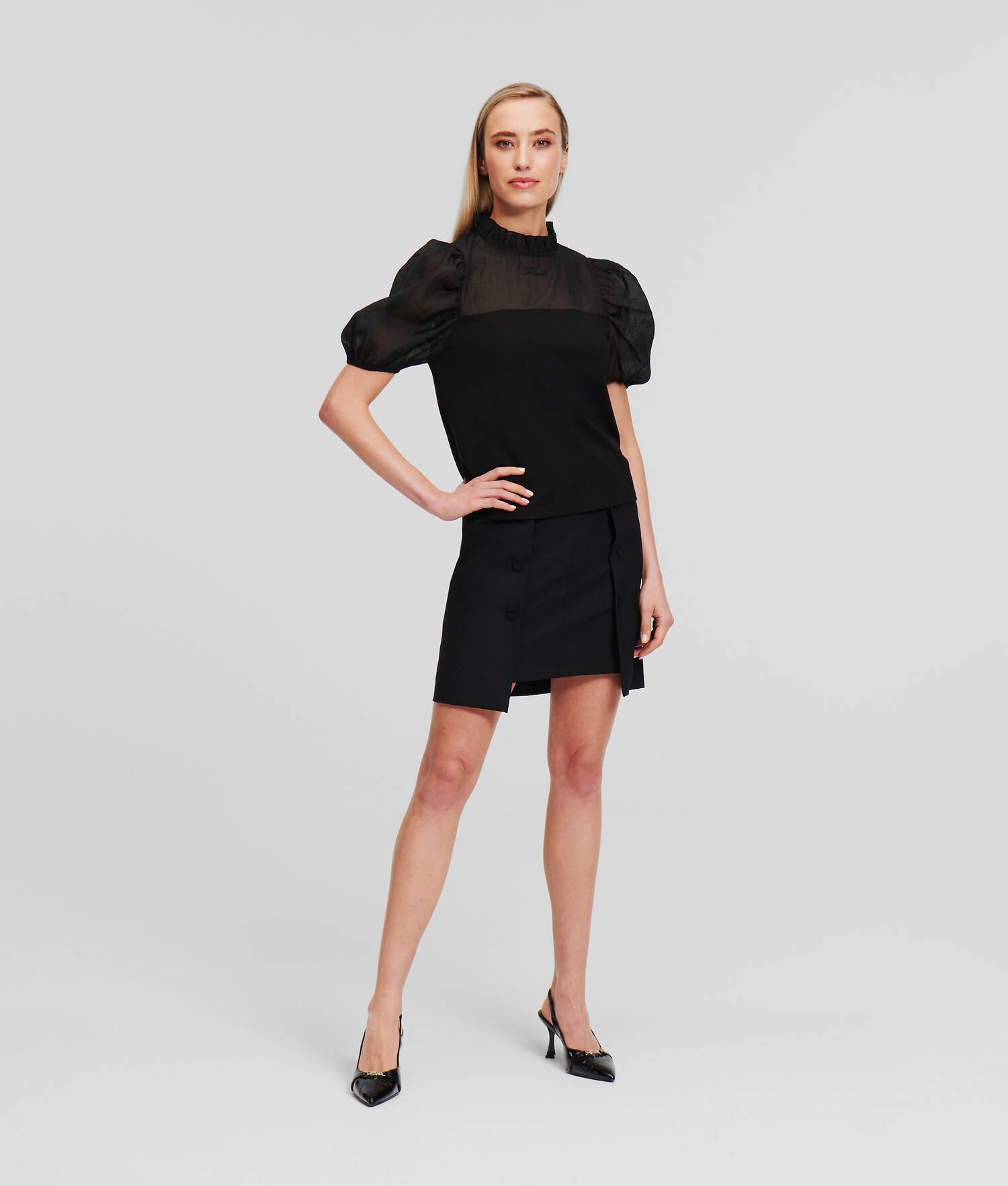 HAUT À EMPIÈCEMENT EN ORGANZA