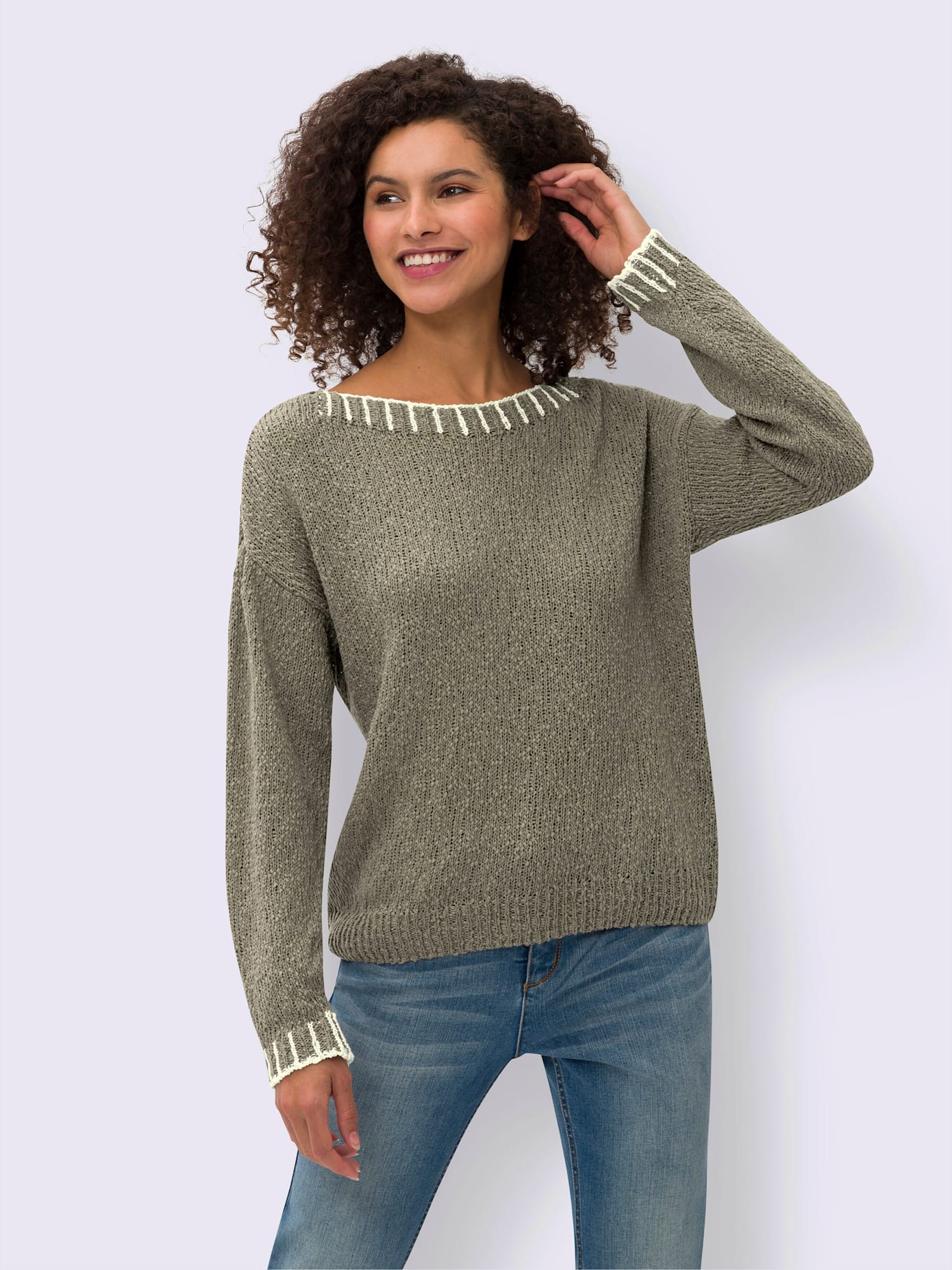 Pull détails contrastés