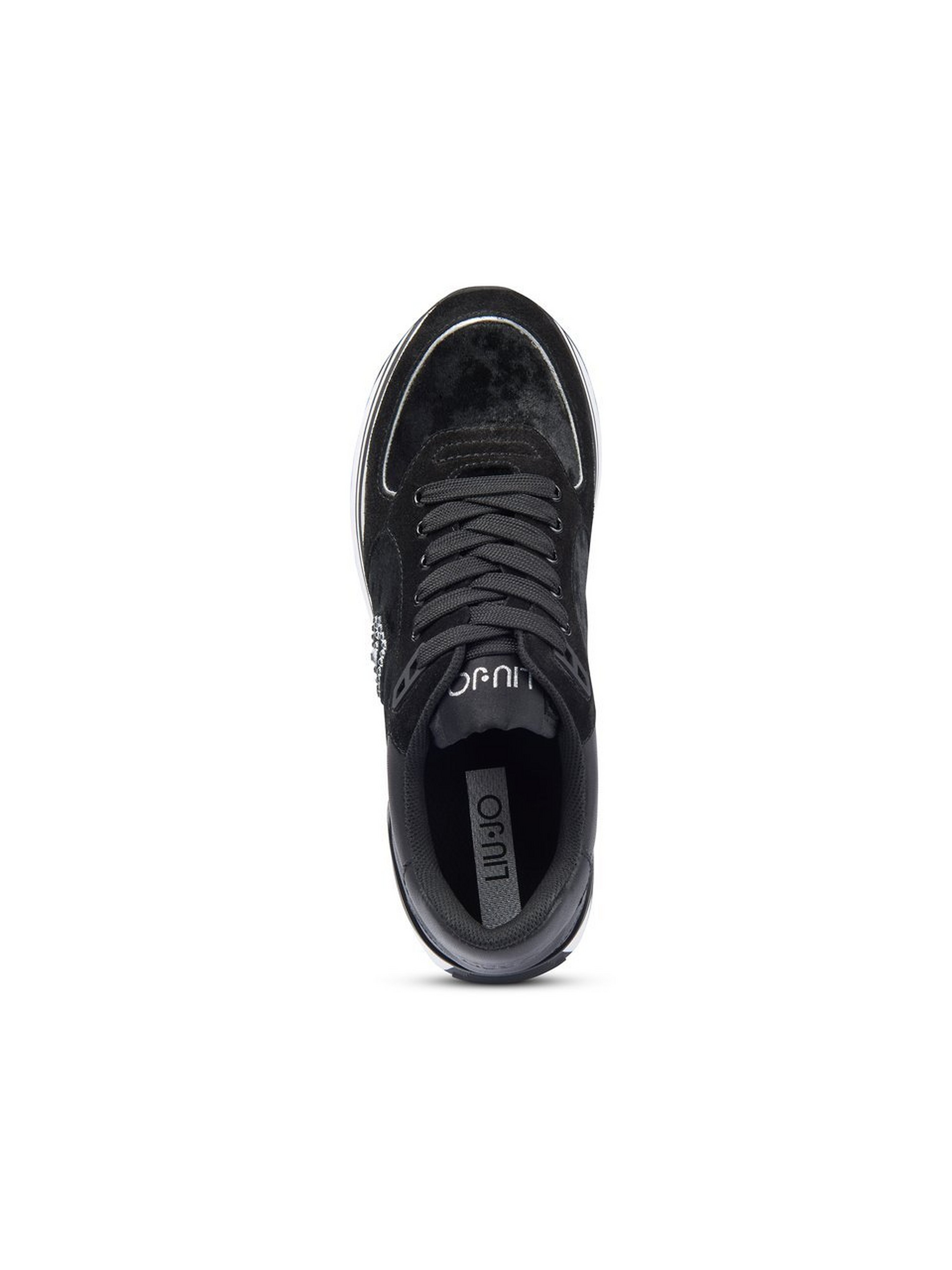 Sneaker