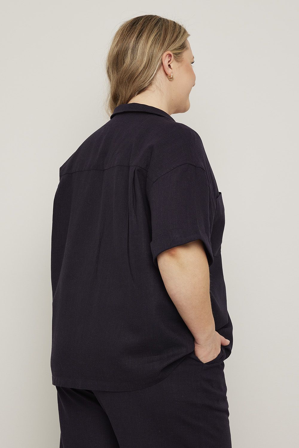 Kortermet bluse Nelia