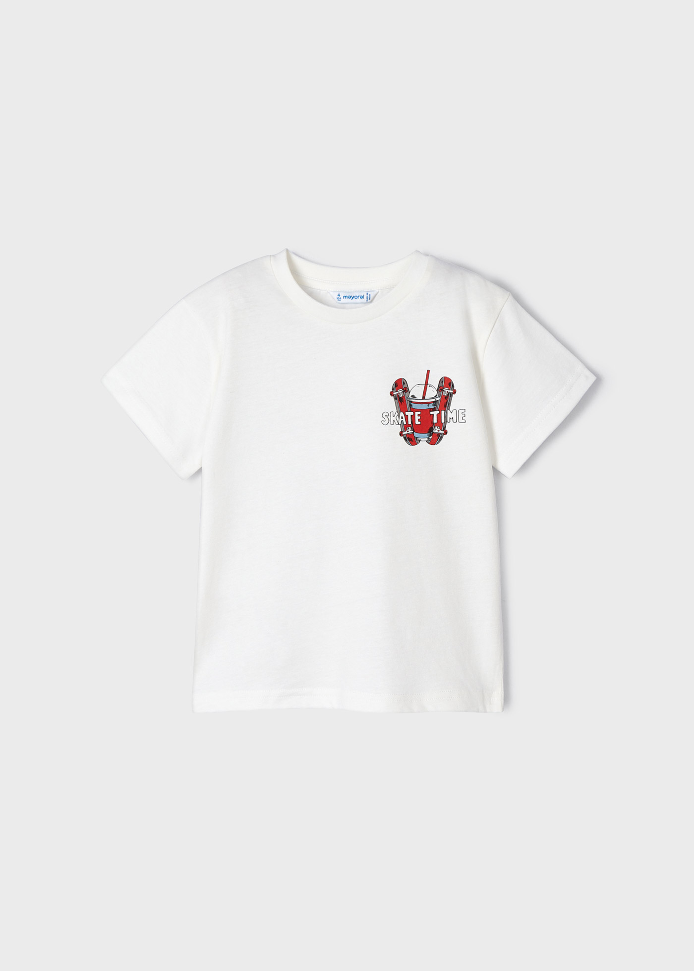Camiseta infantil masculina em algodão sustentável com estampa.