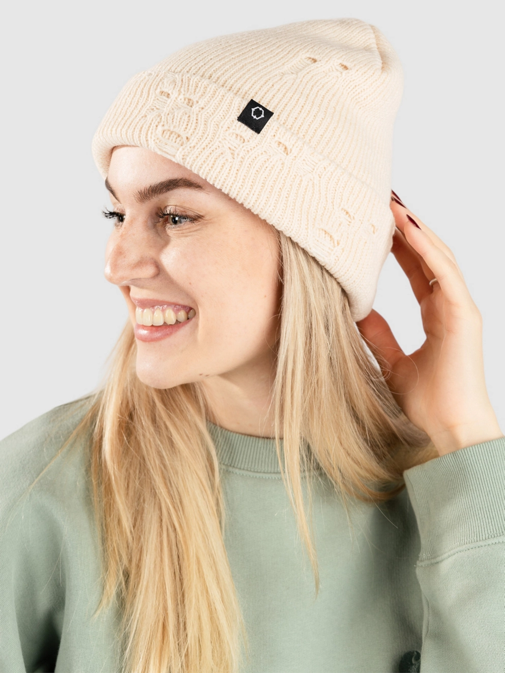 Empyre Noa Distressed Birch Beanie pantone