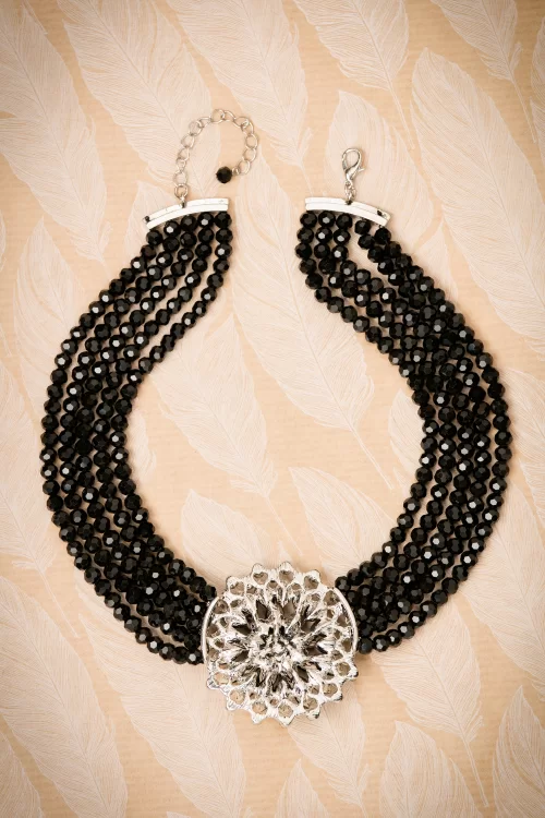 Lovely Audrey Jet Flower ketting in zwart en zilver