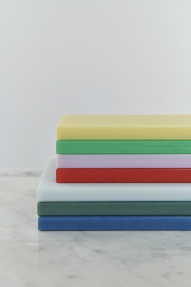 HAY - Slice Chopping Board Medium - Light yellow