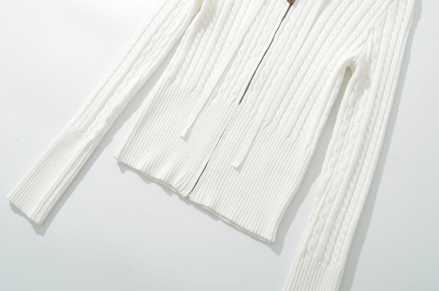 Klevy - Effen kabelgebreid vest met trekkoord, capuchon en rits