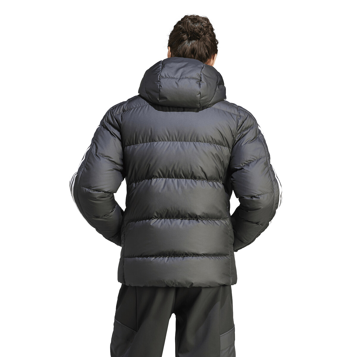 adidas Performance<br>Jaqueta de plumas de espessura média com capuz Essentials
