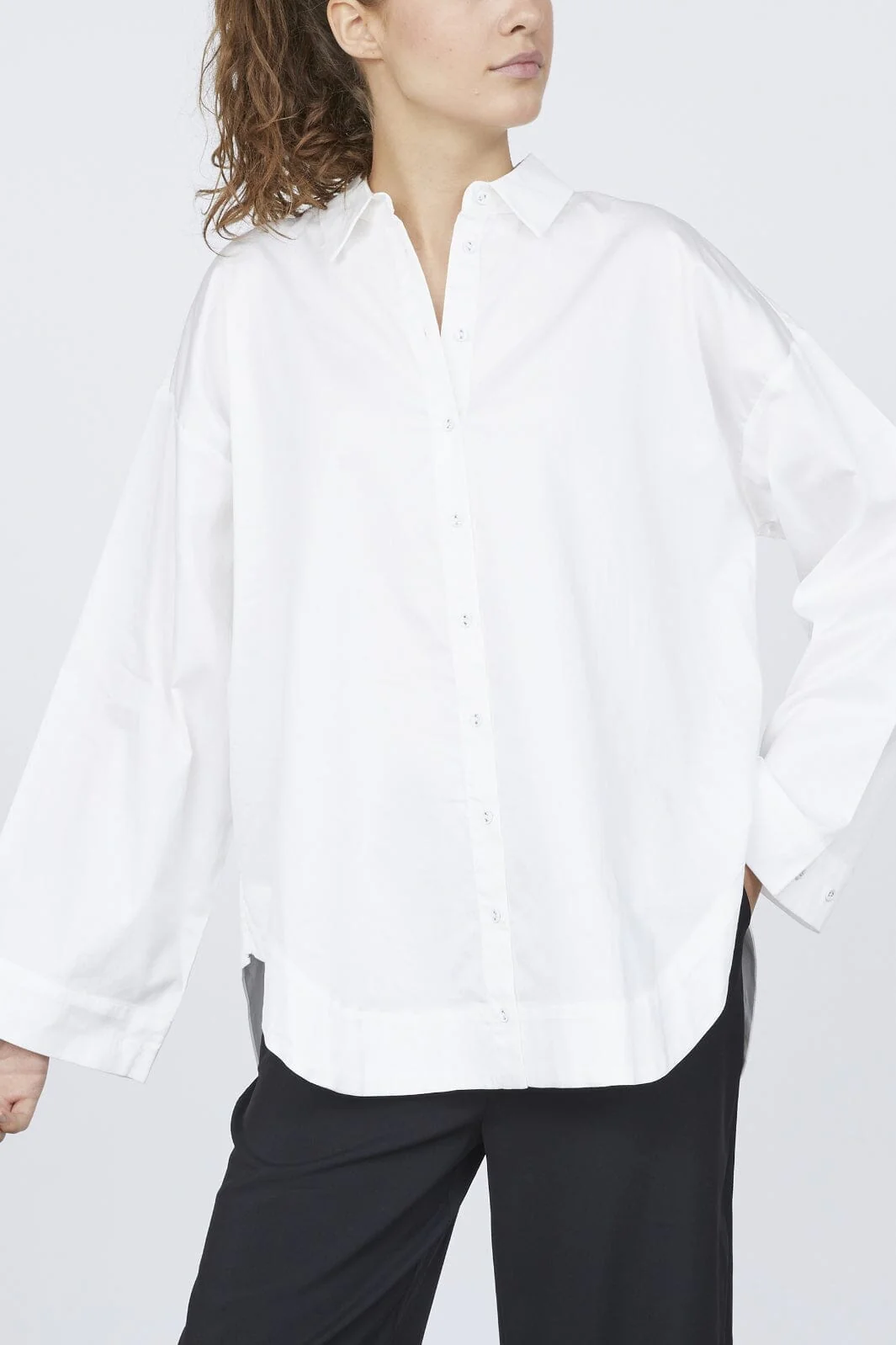 Love & Divine Love1074 01 off white