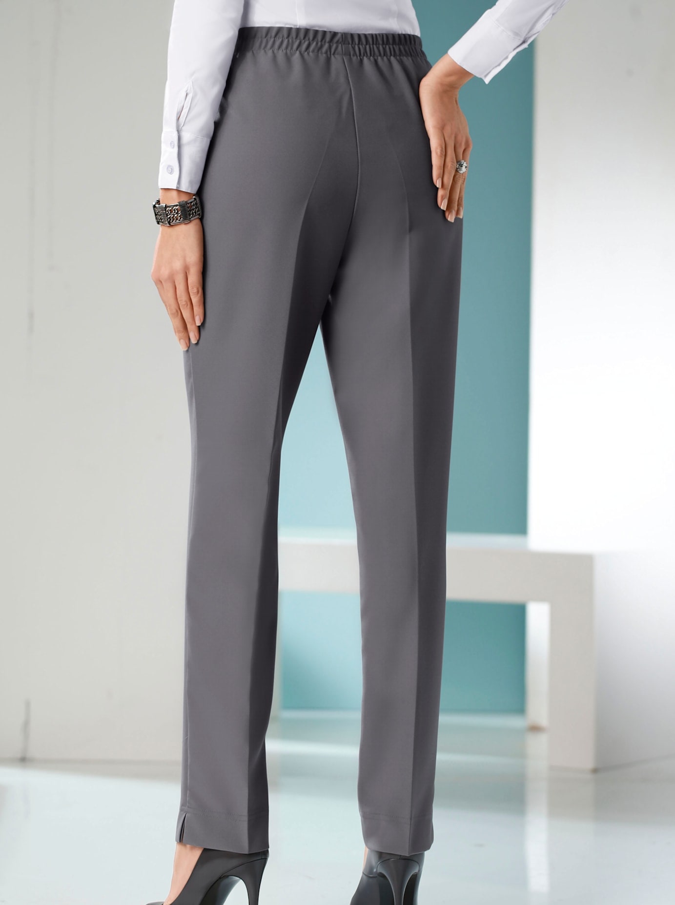 Classic Basics Bügelfaltenhose