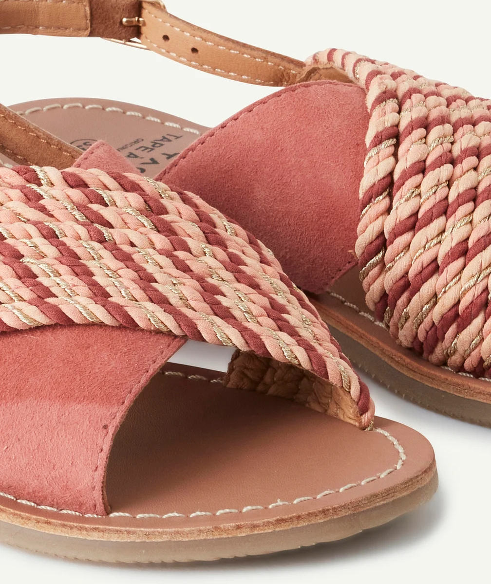 LES SANDALES EN CUIR ROSES ET COULEUR DORÉE