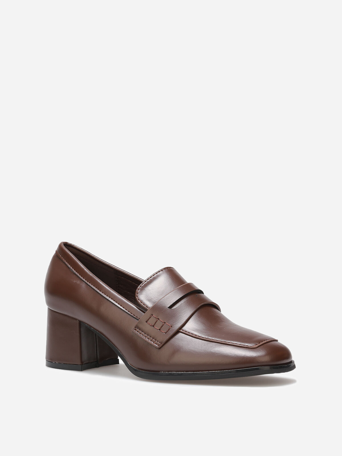 Mocassins à talon et surpiqûres- Marron