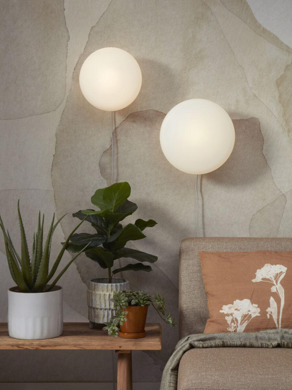 It's about Romi Sapporo wandlamp small Ø28 zand/wit