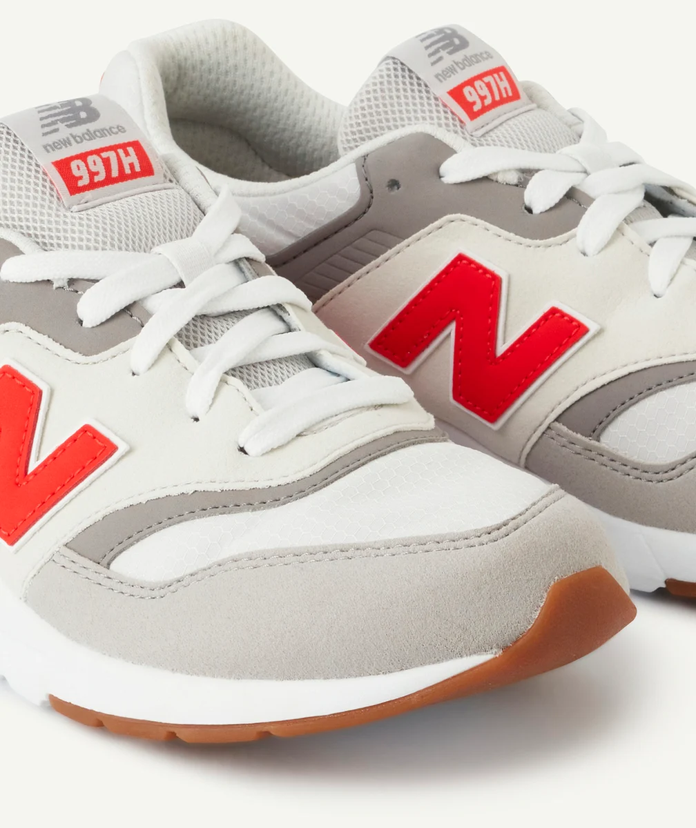 NEW BALANCELES BASKETS 997H GRISES ET ROUGES
