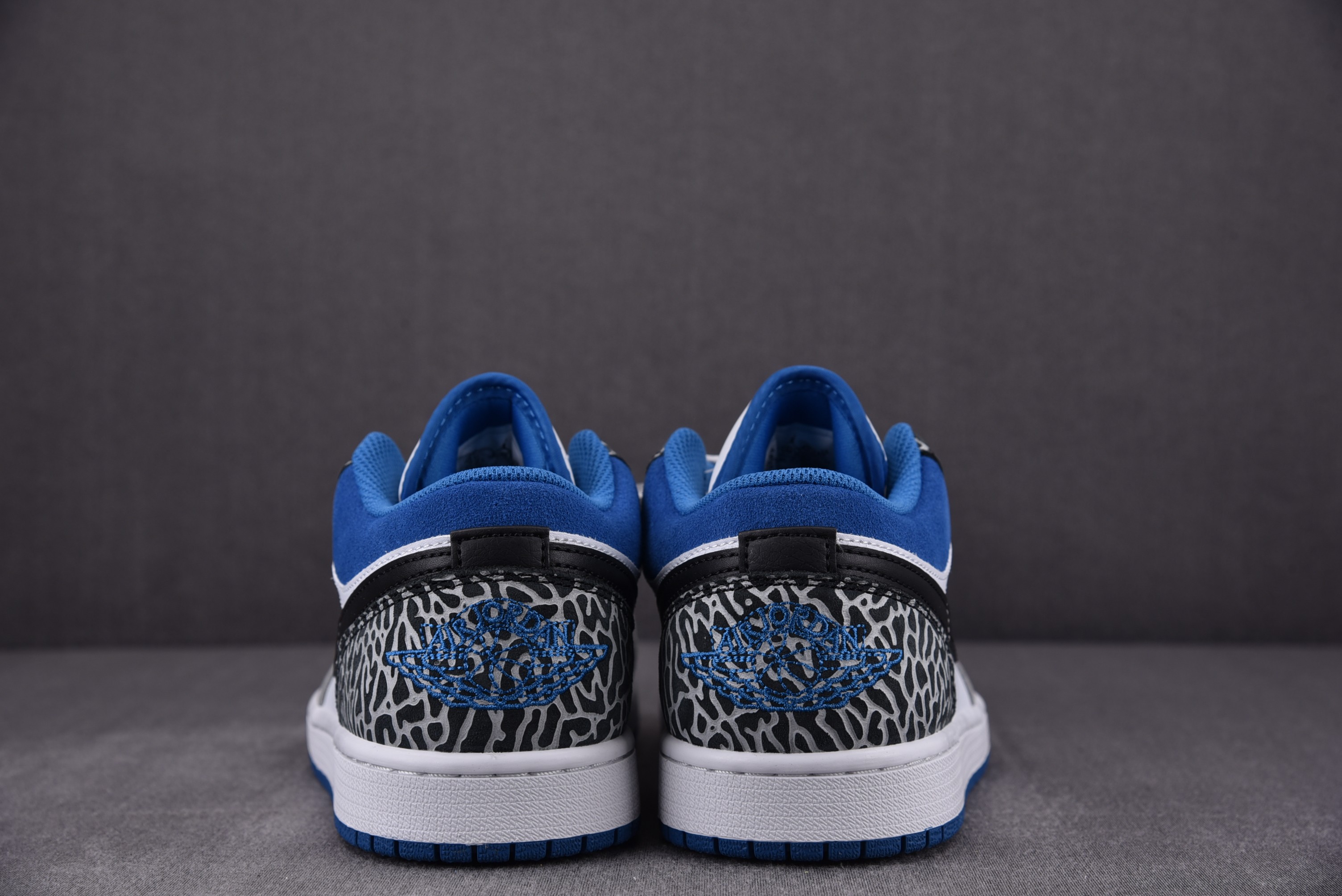 Jordan 1 Low SE True Blue