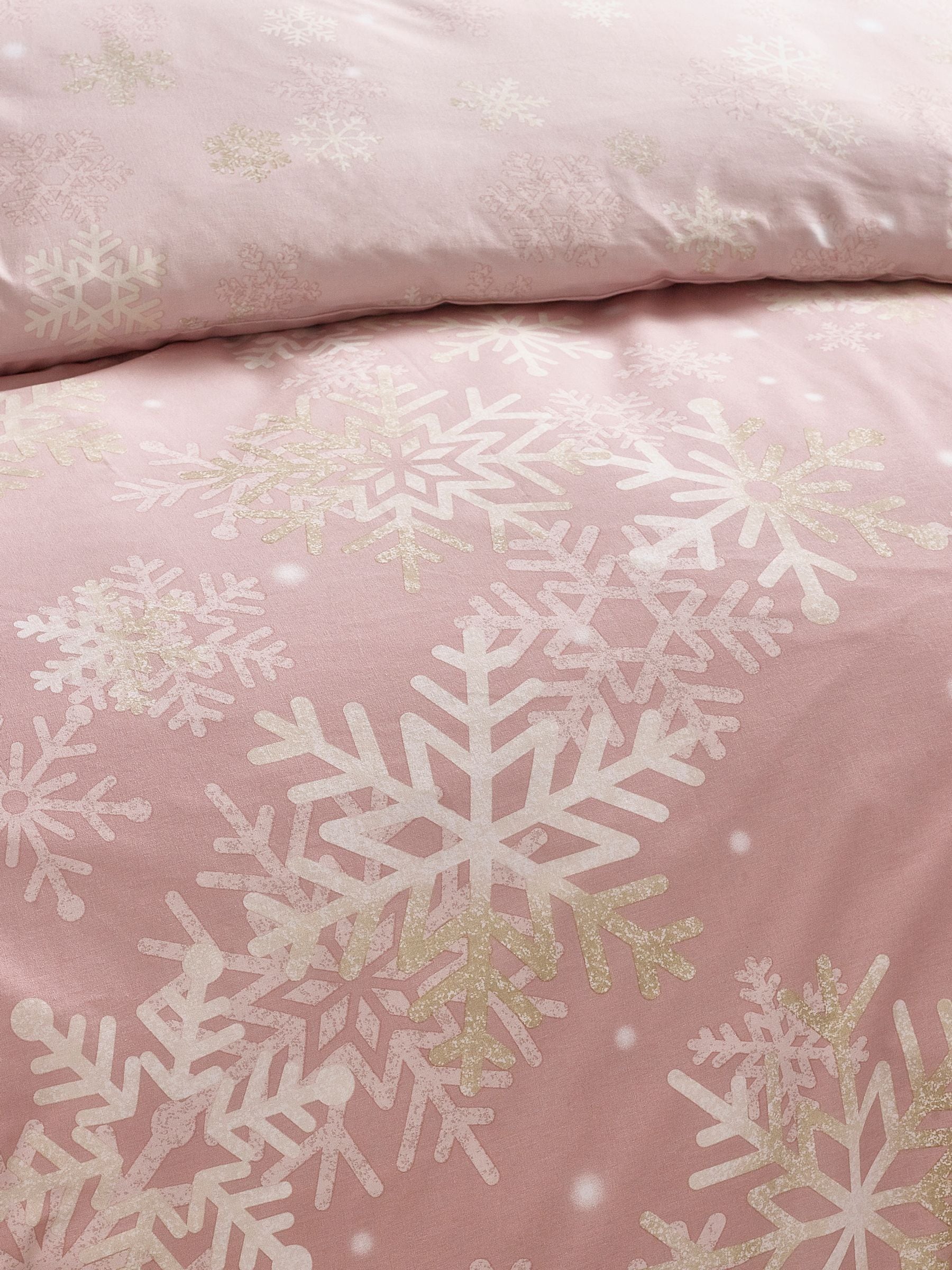 Catherine Lansfield Christmas Baby Its Cold Outside Reversible Duvet Cover Set