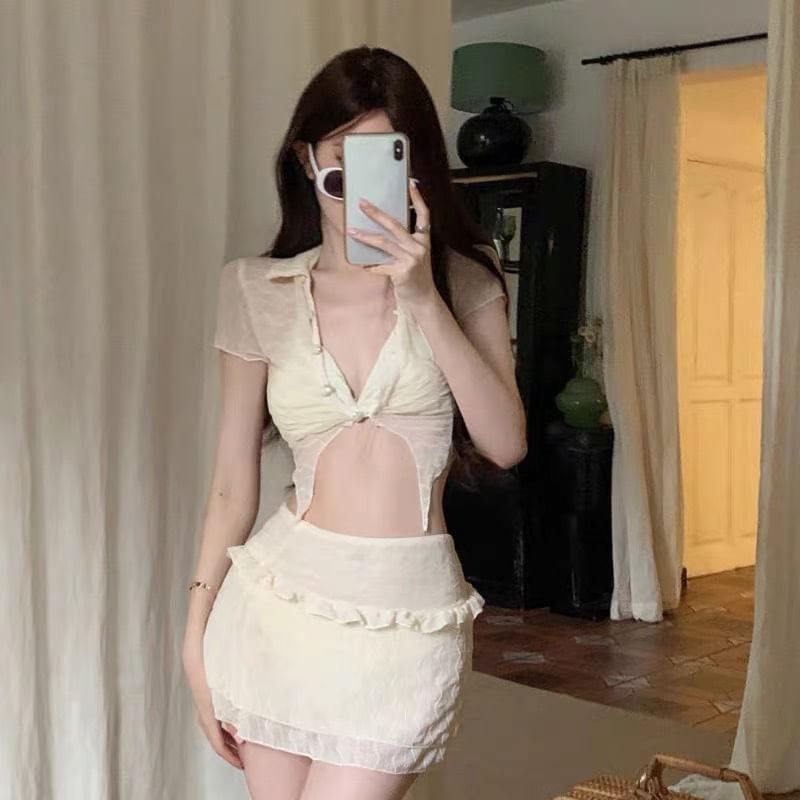 Meisjesbenodigdheden - Set: Halter bikinitop + zwemrok + korte mouwen, kraag en knoopsluiting