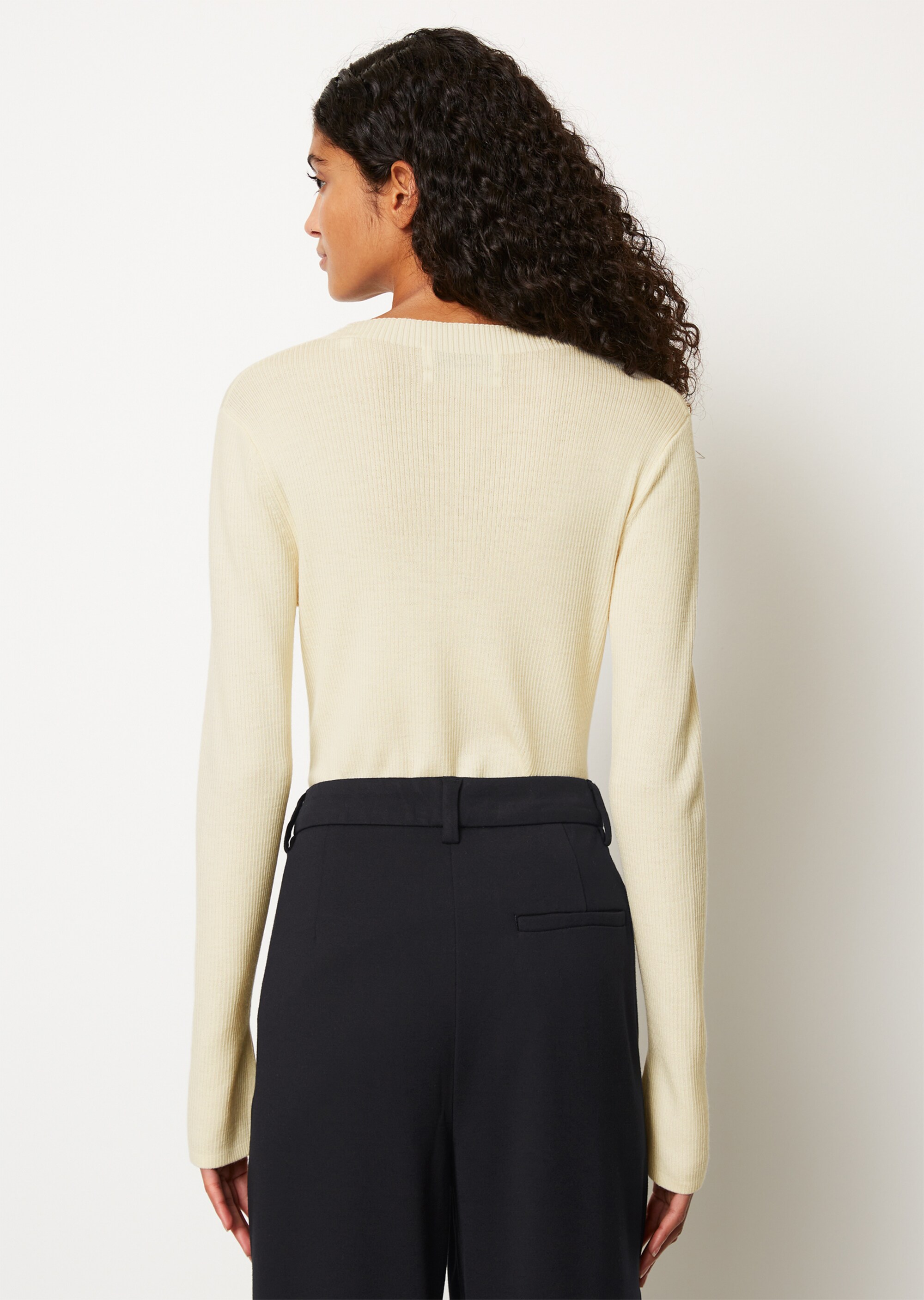 Rippstrickpullover slim aus edler Merinowolle
