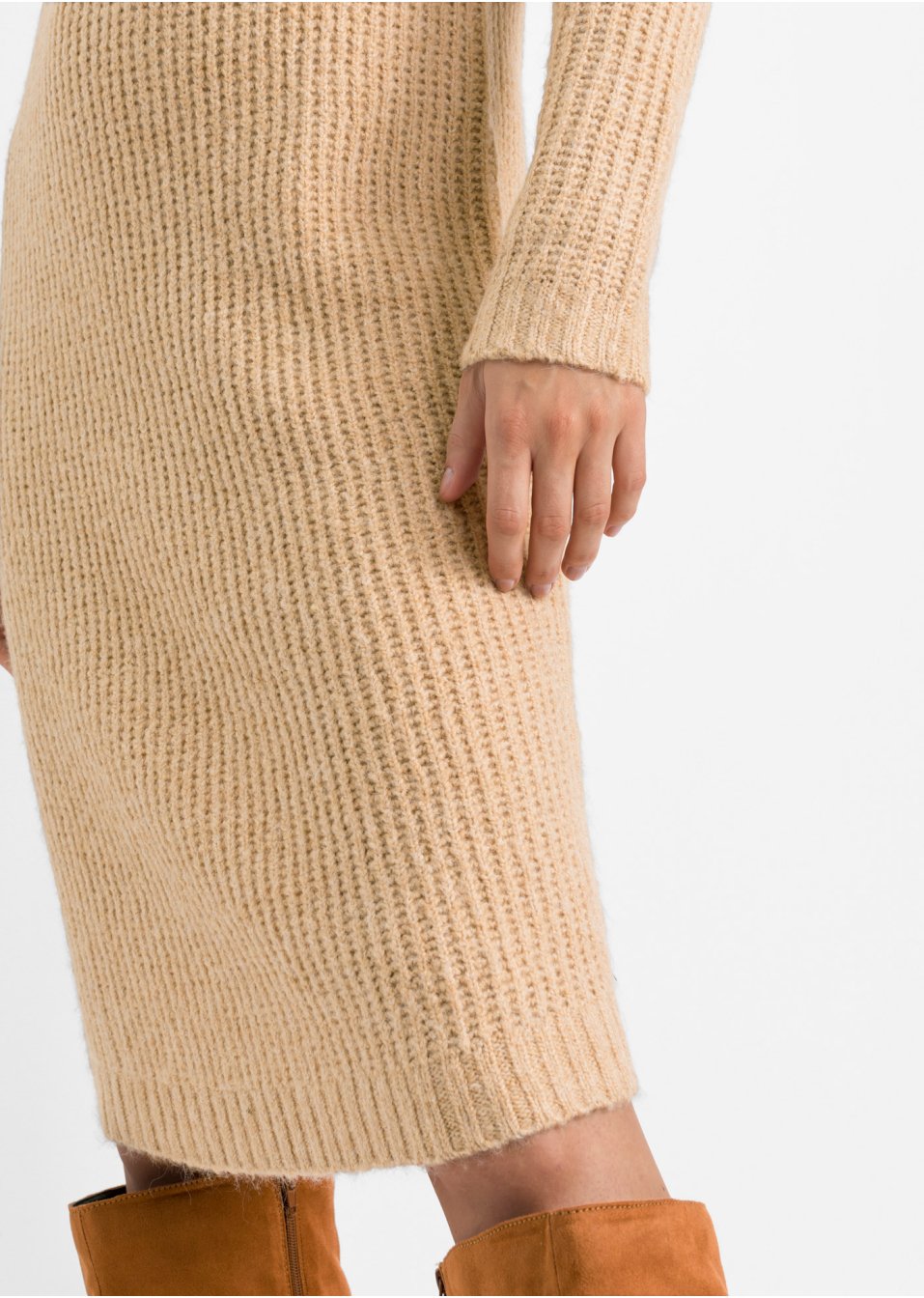 Robe en maille avec col camionneur