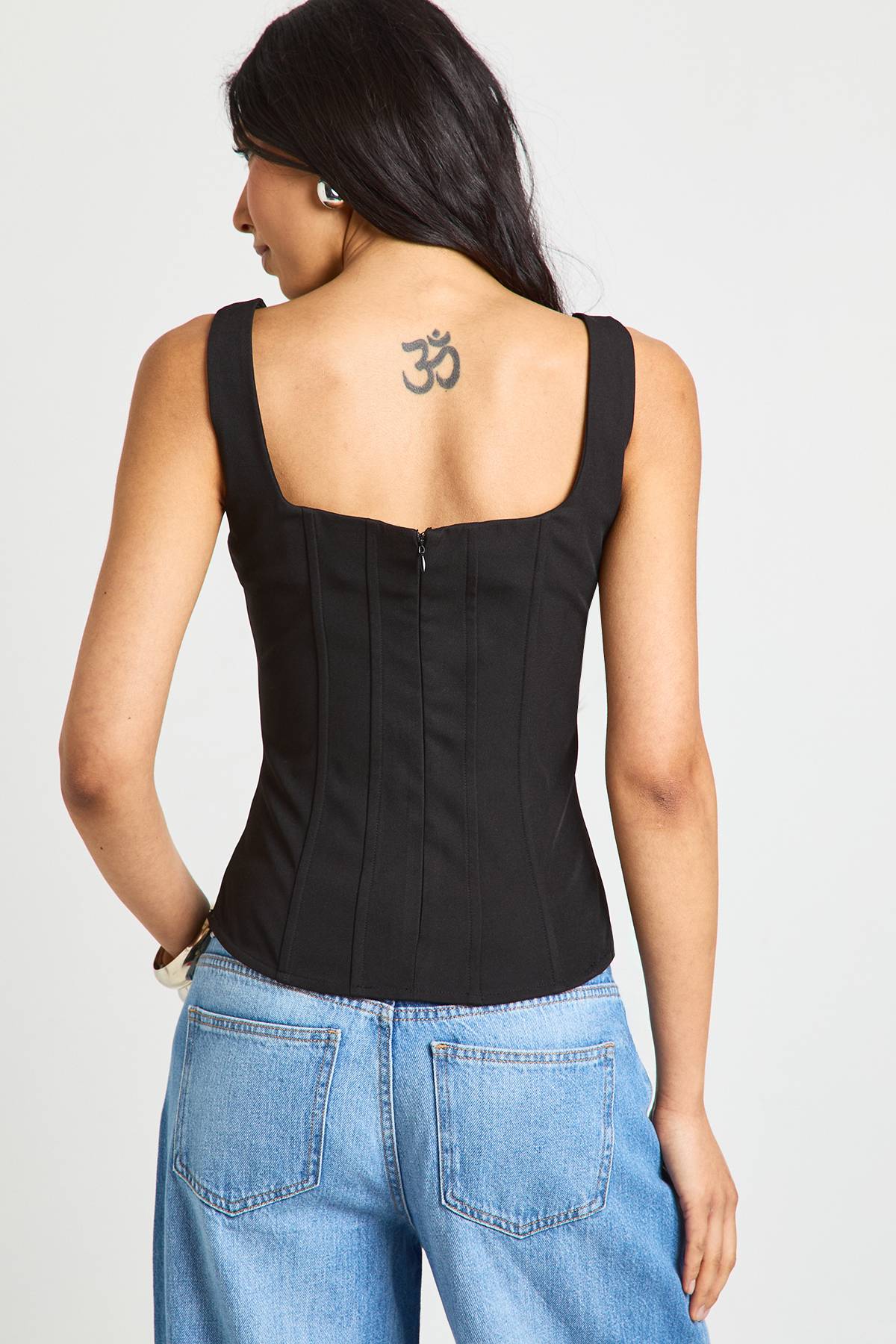 boohoo Haut Corset Structuré En Crêpe Pour Grandes Tailles