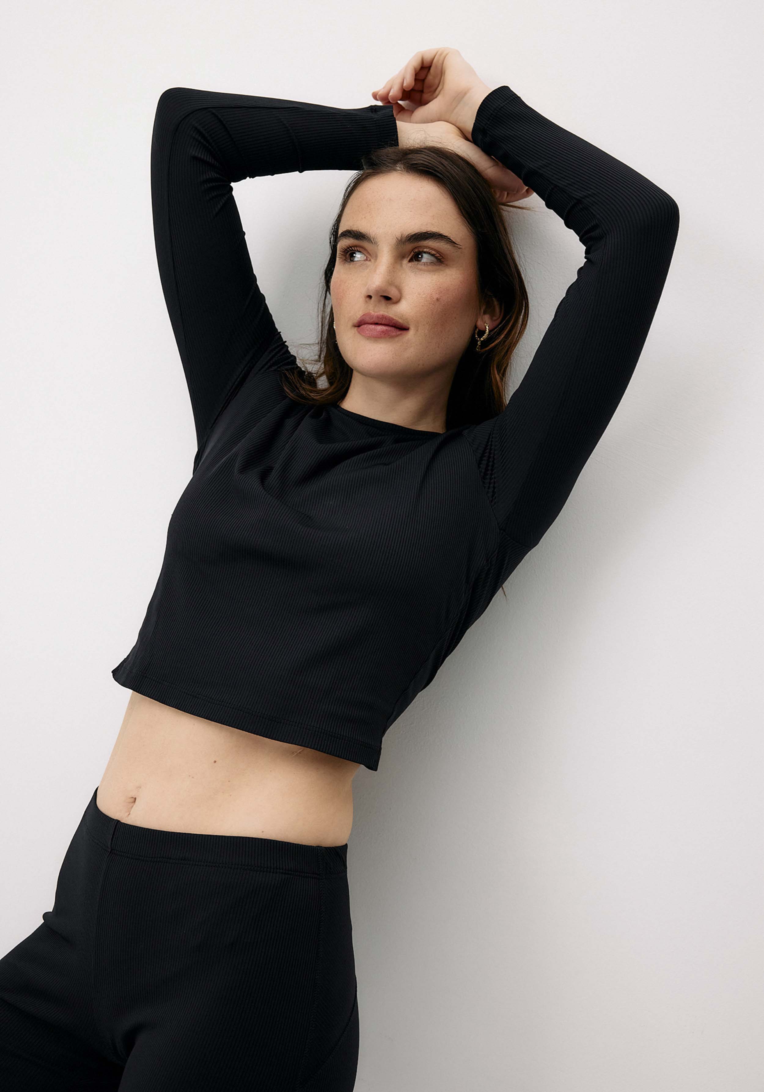 Moya Kala Hybrid Crop Top Darkest Blue