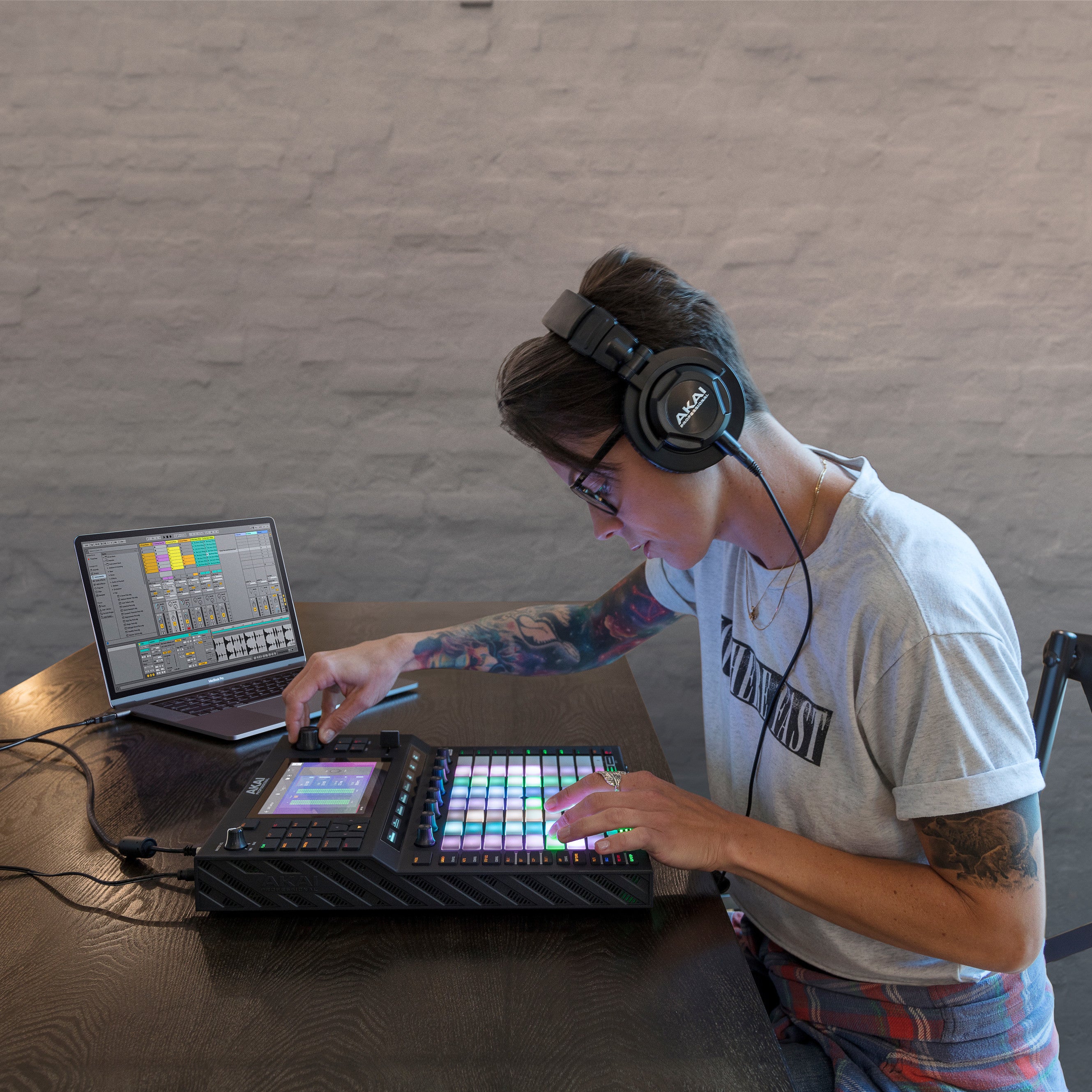 Akai Professional Force