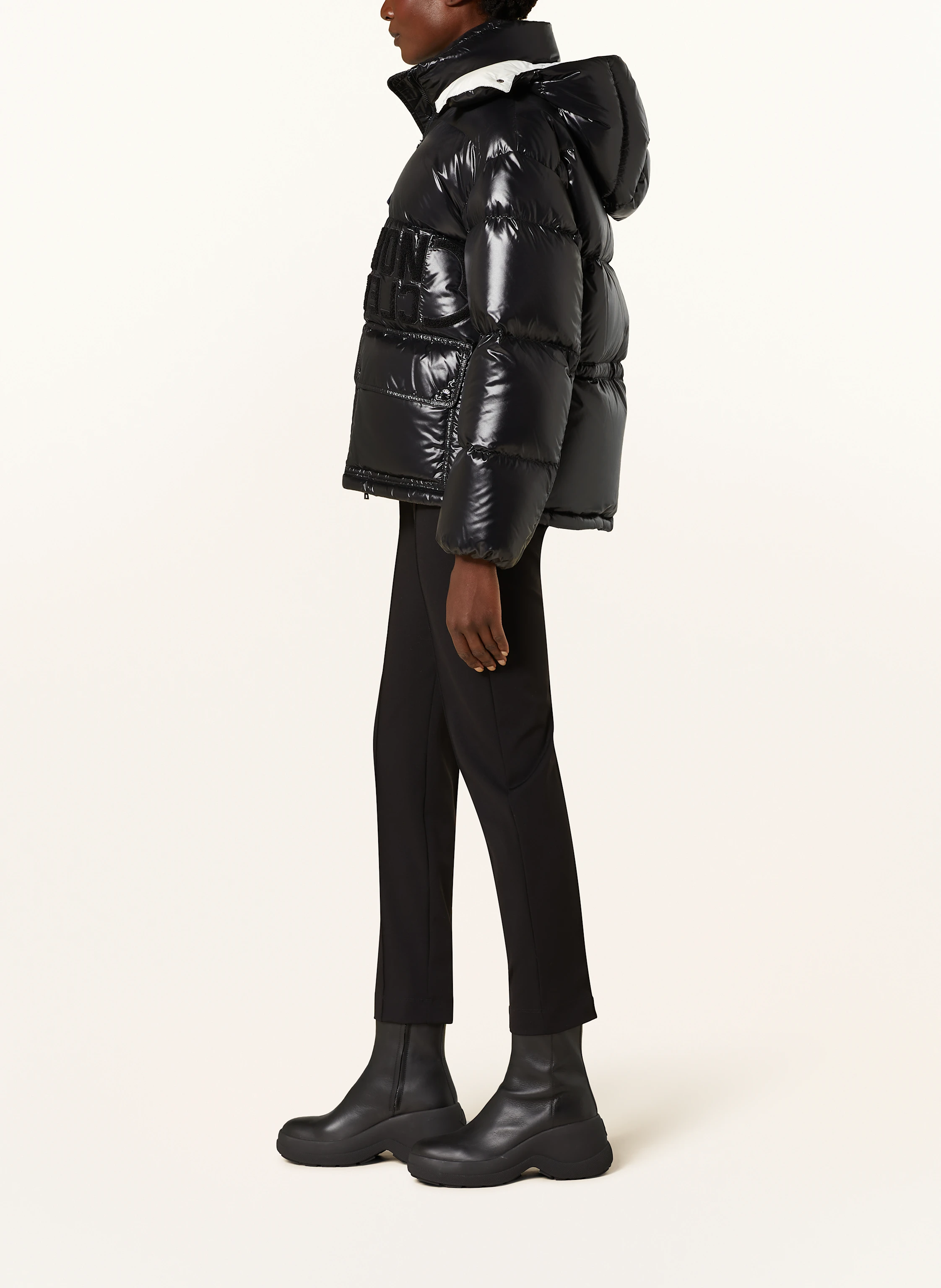 MONCLER Daunenjacke ABBAYE mit abnehmbarer Kapuze