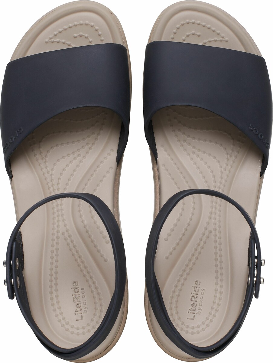 CROCS<br>Sandálias de plataforma Brooklyn