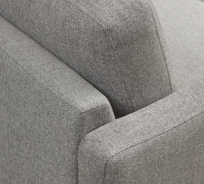 Larvik højrevendt hjørnesofa med pufafslutning