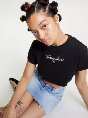 Camiseta Essential Ultra Cropped Fit