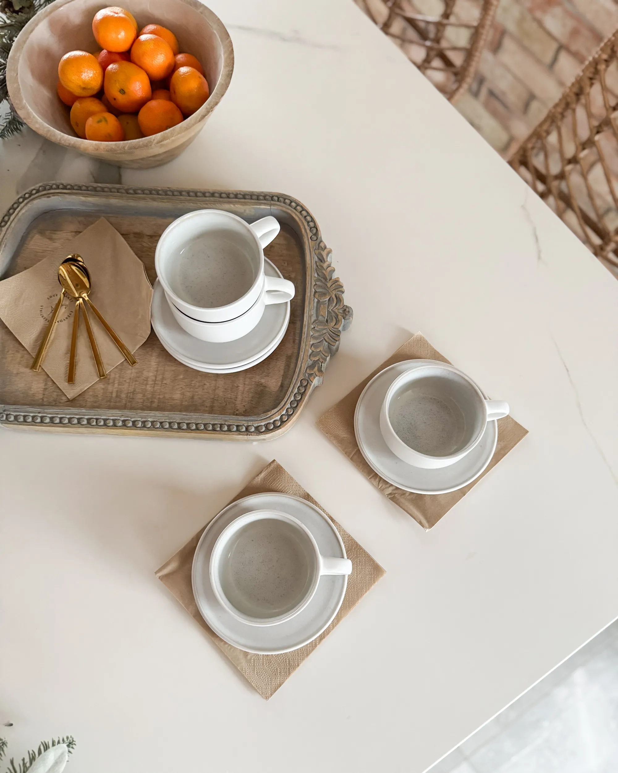 Set van 8 kopjes met schotels SESAME Steengoed Gebroken wit