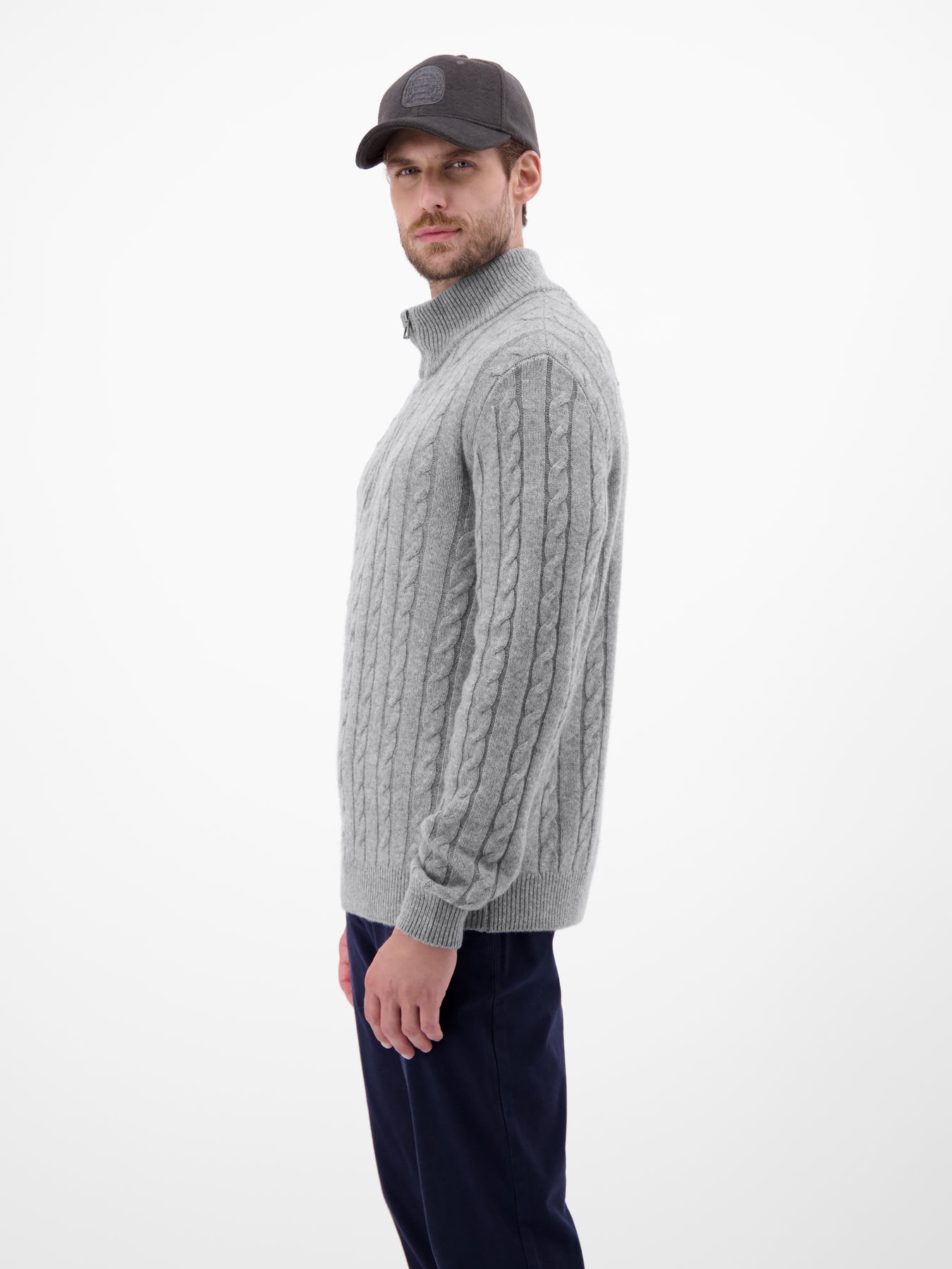Troyer mit Zopfmuster aus Woll-Kaschmir-Mix-Klassik trifft Coolness