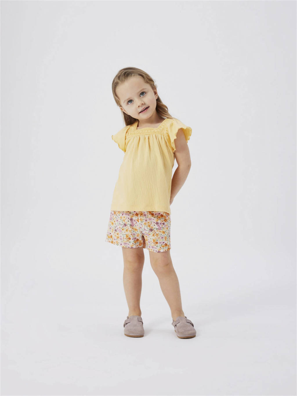 NAME IT gebloemde casual short NMFHISSE ecru/multicolor