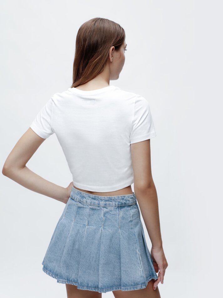 Camiseta cropped com lantejoulas - Branca