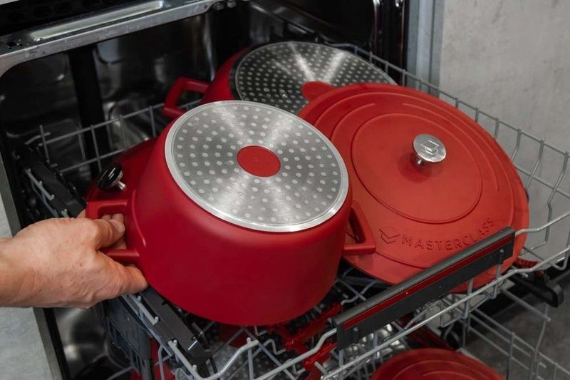 Braadpan, 24cm - 4 L - Rood - Lichtgewicht - Levenslange garantie - Geschikt voor inductie - MasterClass