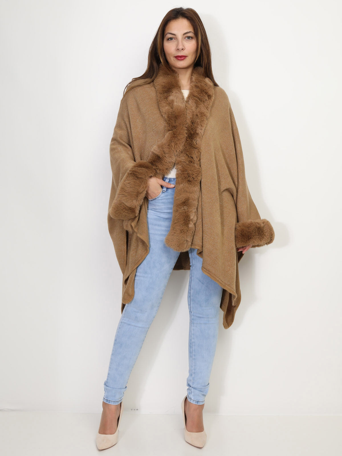 Gilet en maille et fausse fourrure- Camel