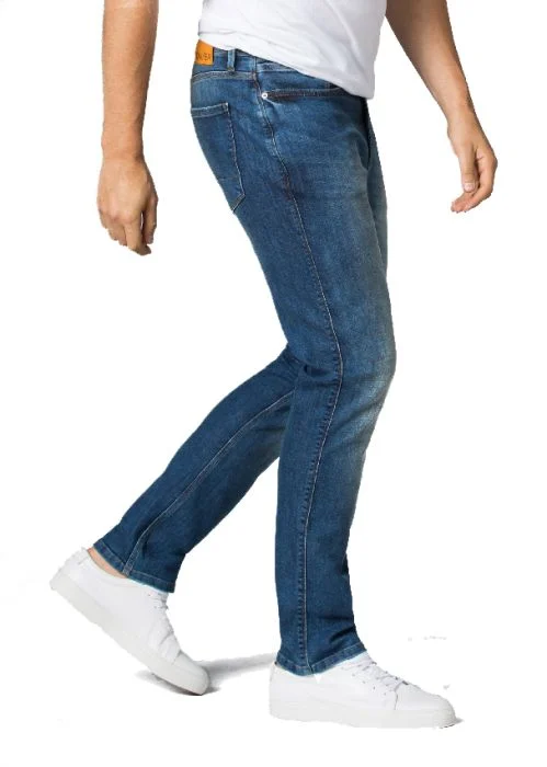 Performance Denim Men Relaxed Taper 30''