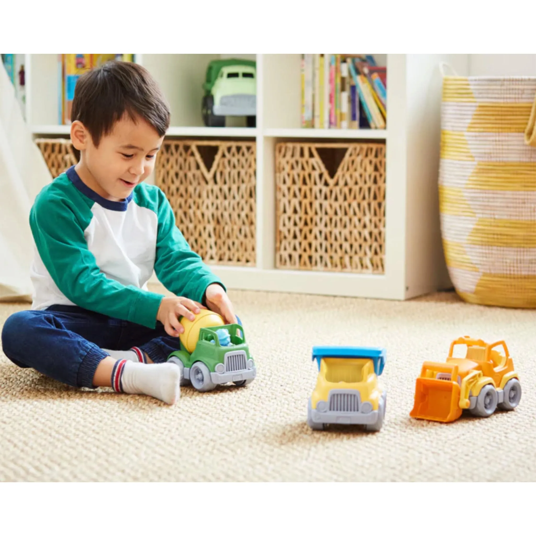 Green Toys Ensemble Camions (3) et Personnages
