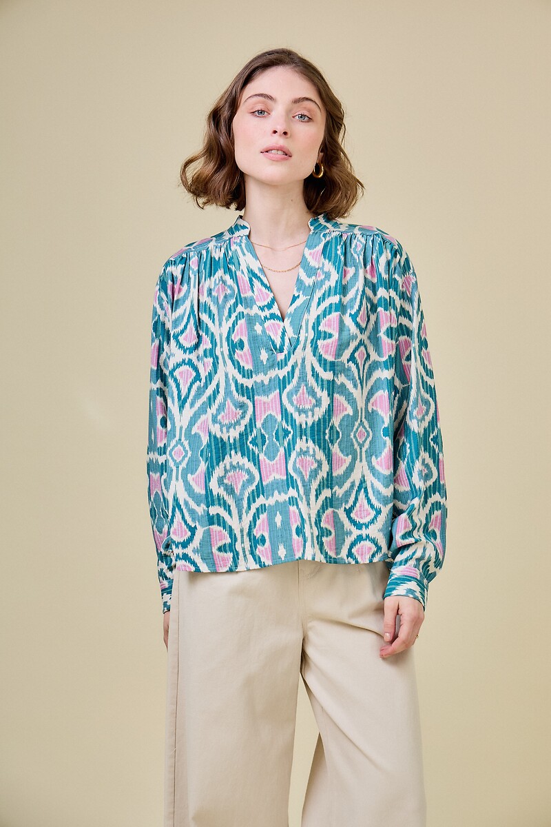 ATÉ BREVE<br>Blusa estampada, mangas compridas e decote em V