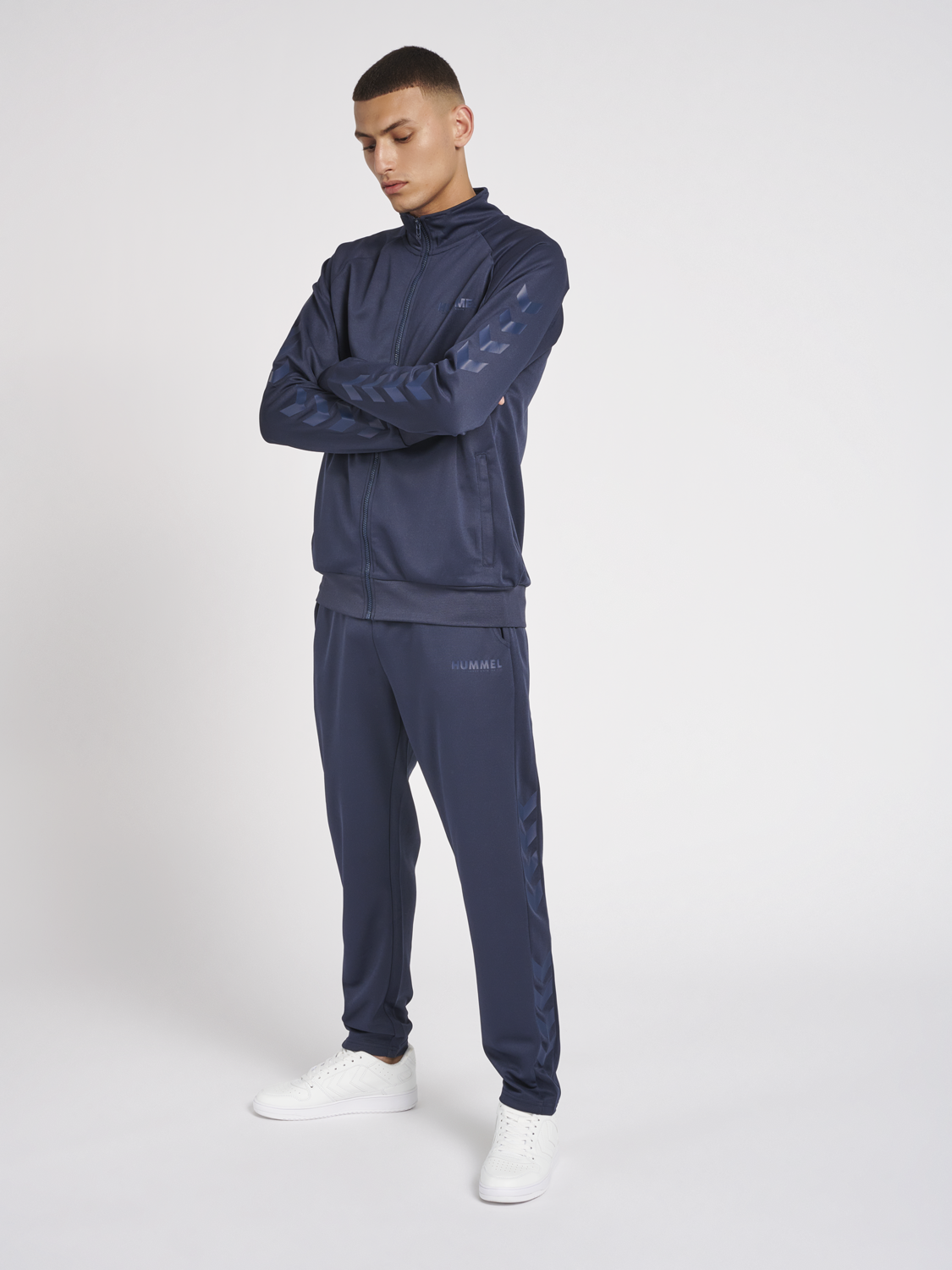 hmlLEGACY POLY ZIP JACKET