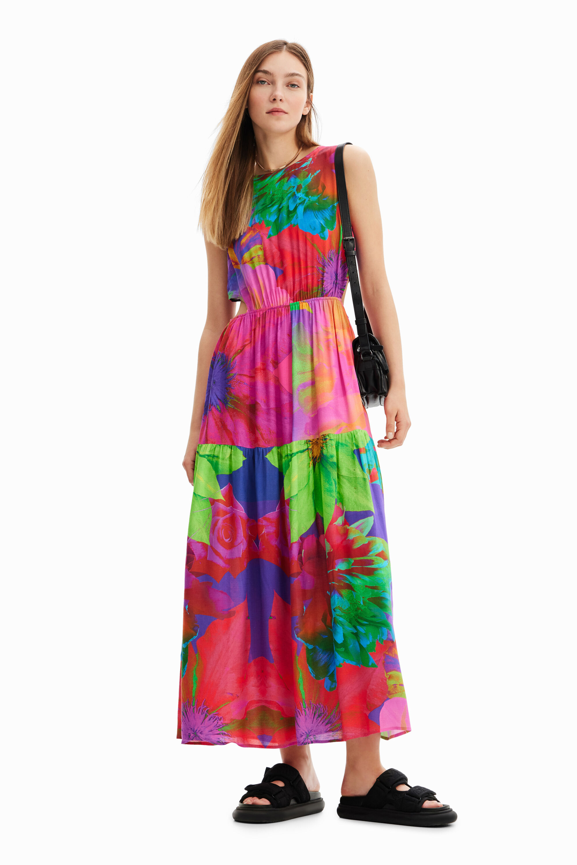 Robe longue découpes fleurs