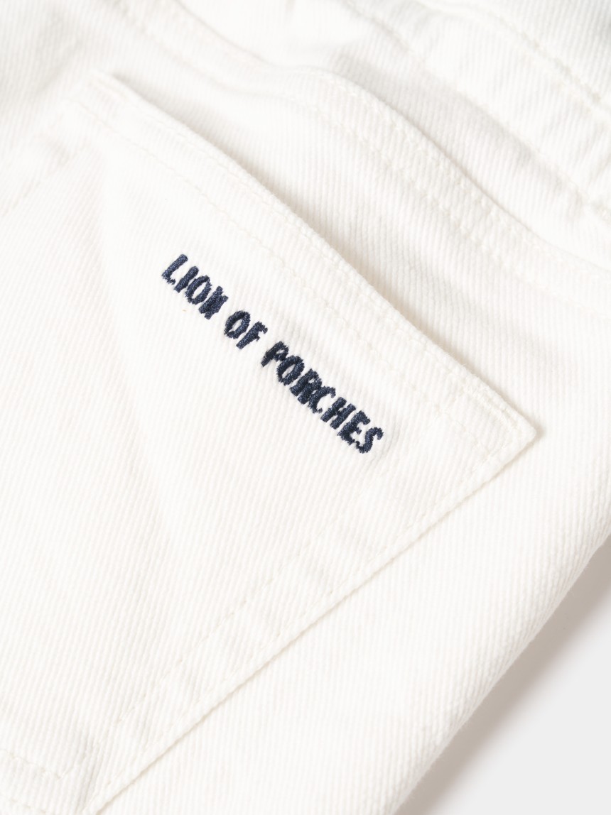 Calções denim curtos