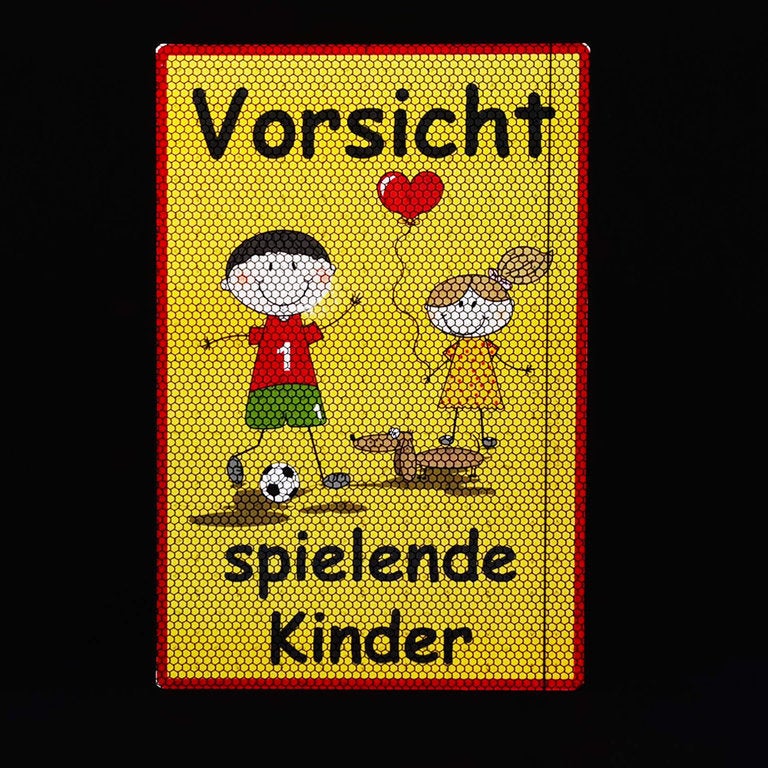 UVV-waarschuwingsbord: Let op spelende kinderen, 60 x 45 cm of 30 x 20 cm, reflecterend - Hoogwaardig aluminium composiet paneelbord - Bedrukt met reflecterende folie - Goede zichtbaarheid, zelfs in het donker / geel 60x45 xxl