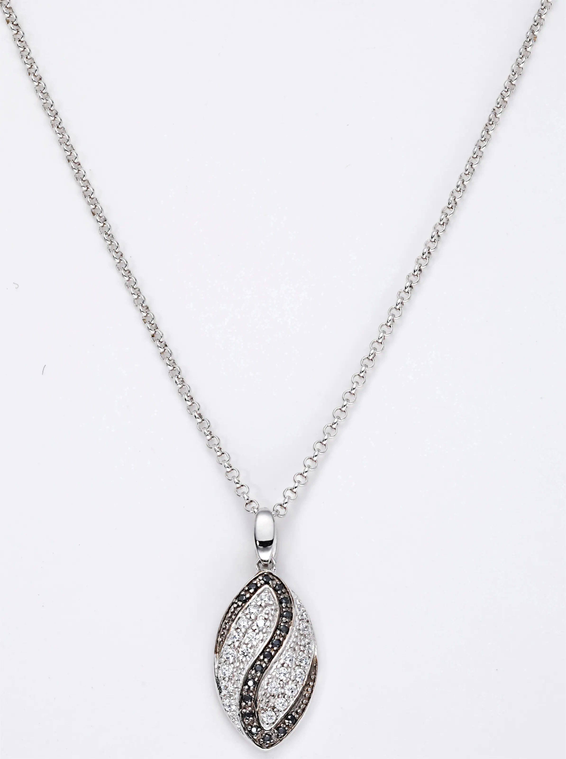 Anhänger mit Kette in Silber 925