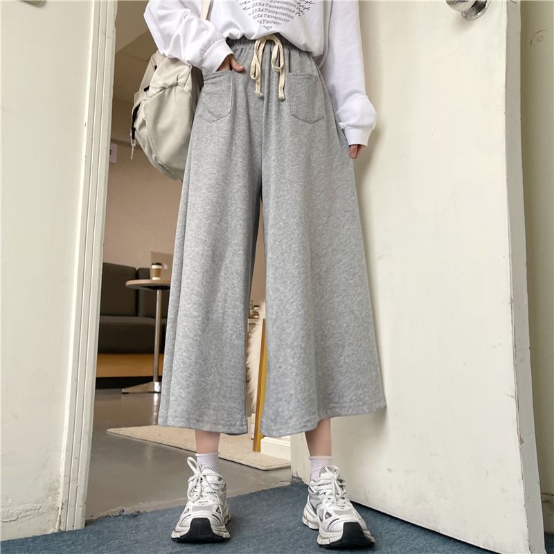 Sisyphi - Capri-broek met trekkoord in de taille en wijde pijpen