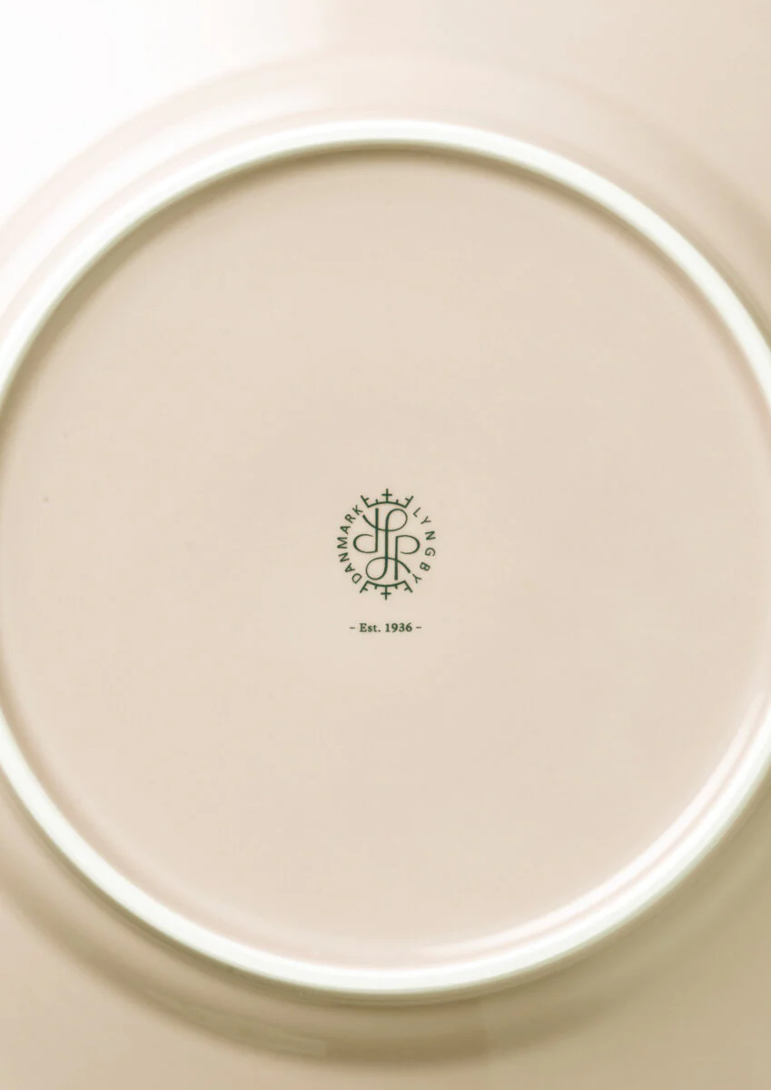 Lyngby Porcelæn  Rhombe Earth Middagstallerken, marble - Ø27 cm.