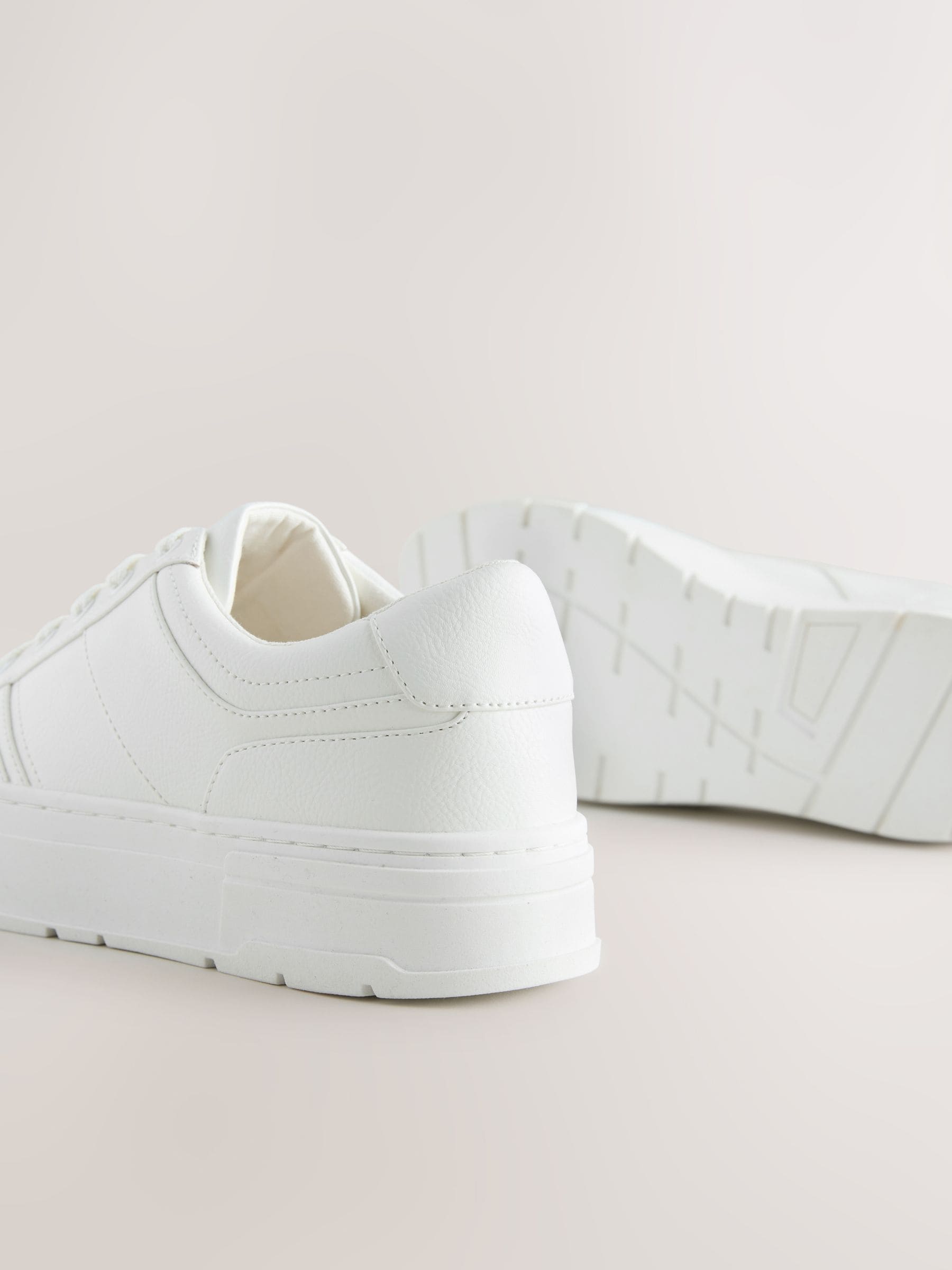 Wit - Cleat Chunky sneakers met vetersluiting