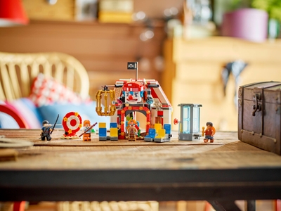 LEGO Circustent van Buggy de Clown (75637)