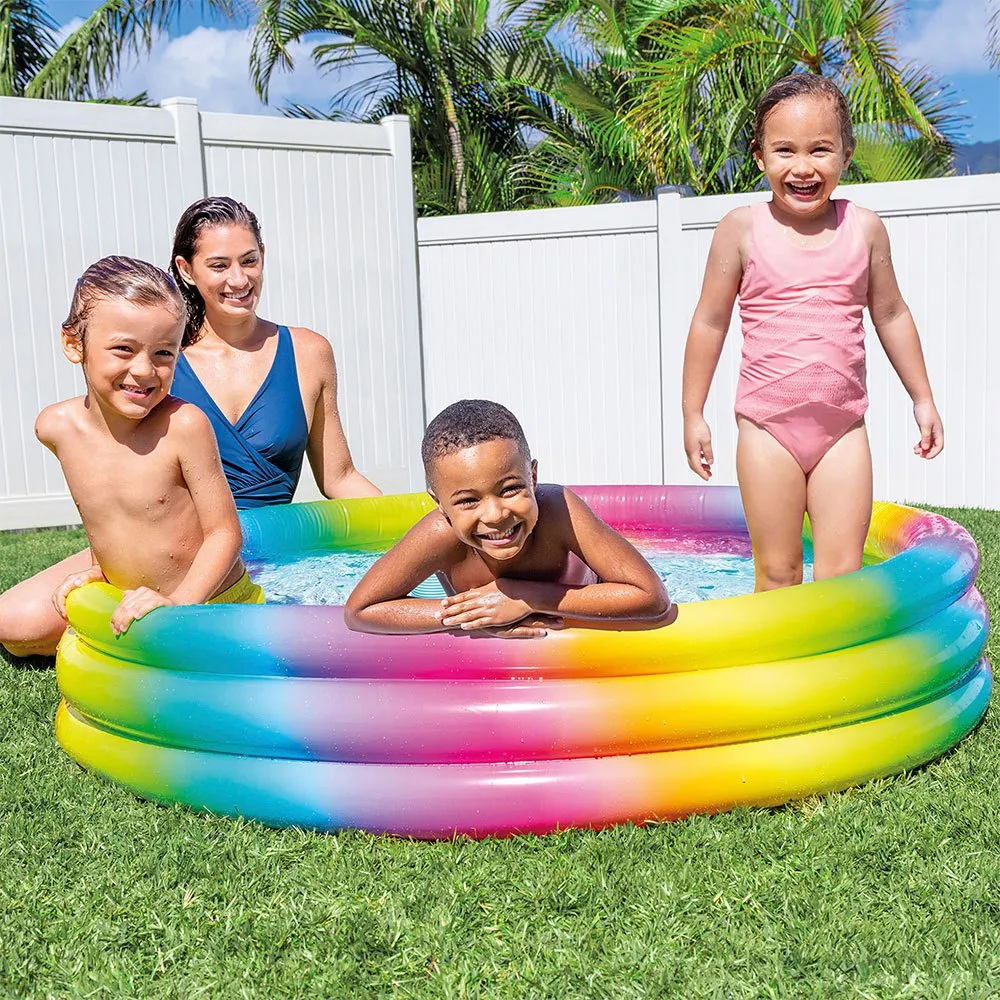 Intex Pool mit Wilder Geometrie