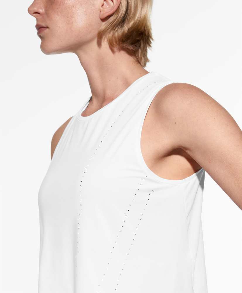 Top cropped sem mangas técnico microperfurado